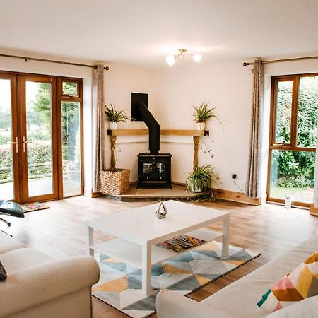 Holly Cottage, 2 Bed House, Sleeps 6 Cleobury Mortimer Exterior photo